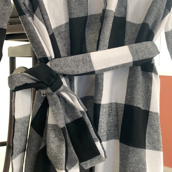 NEVER WORN plaid button up dress with front or back tie - Picture 3 of 4